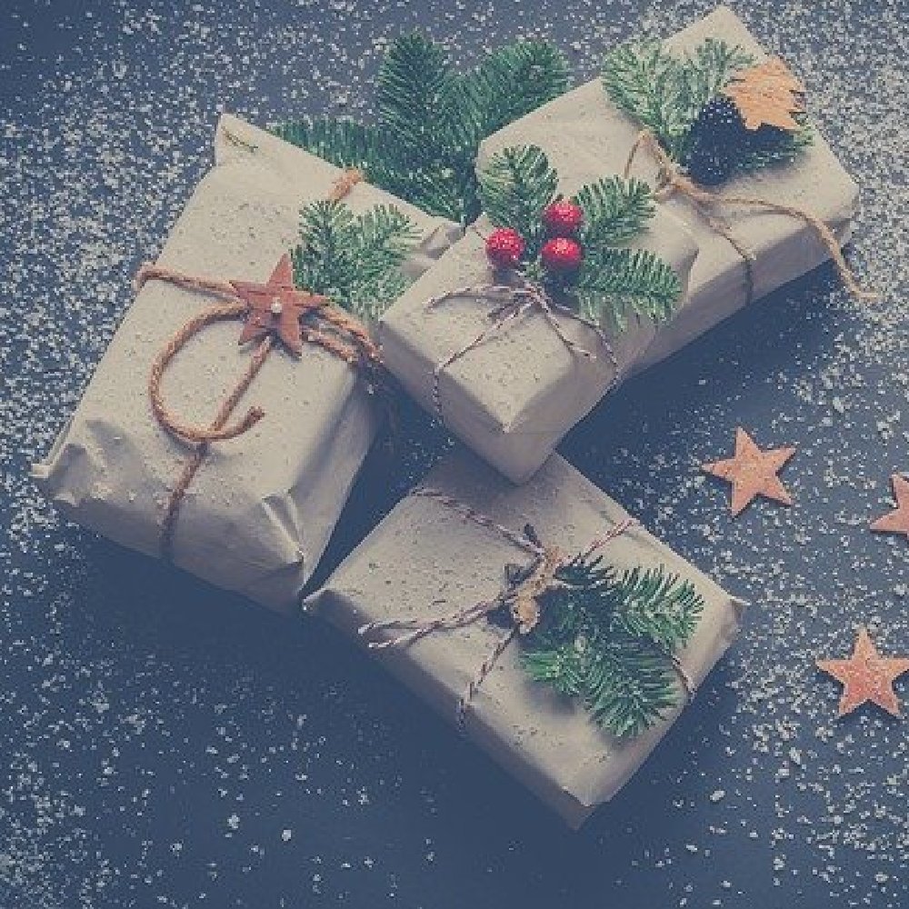 Not sure what to buy this Christmas? We've got you covered! / Photocredit: Pixabay
