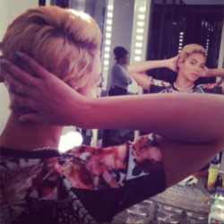 Beyonce shared her new hair on Instagram