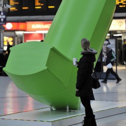 A giant inhaler was placed in Victoria Station, London to launch the scheme