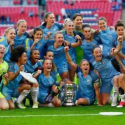 Women's FA Cup Final 2017 Telephoto Images / Alamy Stock Photo