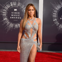 Jennifer Lopez showed off her sultry glamour at the MTV VMA Awards