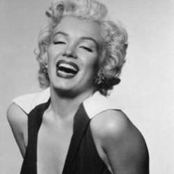 Marilyn Monroe and her iconic hairstyle