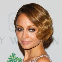 Nicole Richie tries out the hairstyle on the red carpet