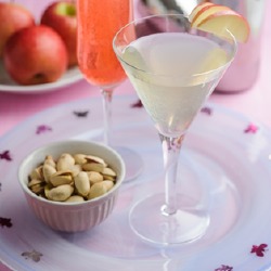 Spring Cocktails: Appletini Recipe
