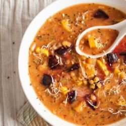 Spicy Vegan Lentil and Chickpea Soup