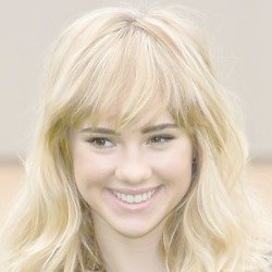 Suki Waterhouse certainly leaves us with hair envy