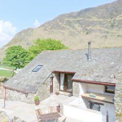 Picturesque cottages at great prices - book now with Sykes Cottages